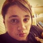 Afi, 22 ans, Trivy