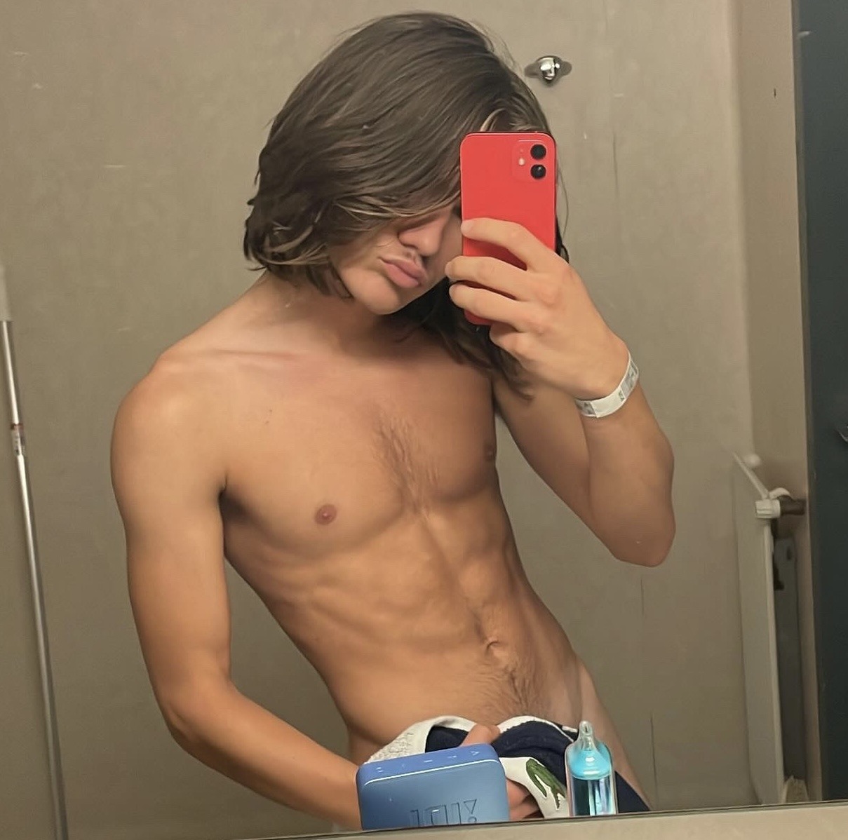 Kay, 22 ans, Saint-Eusèbe