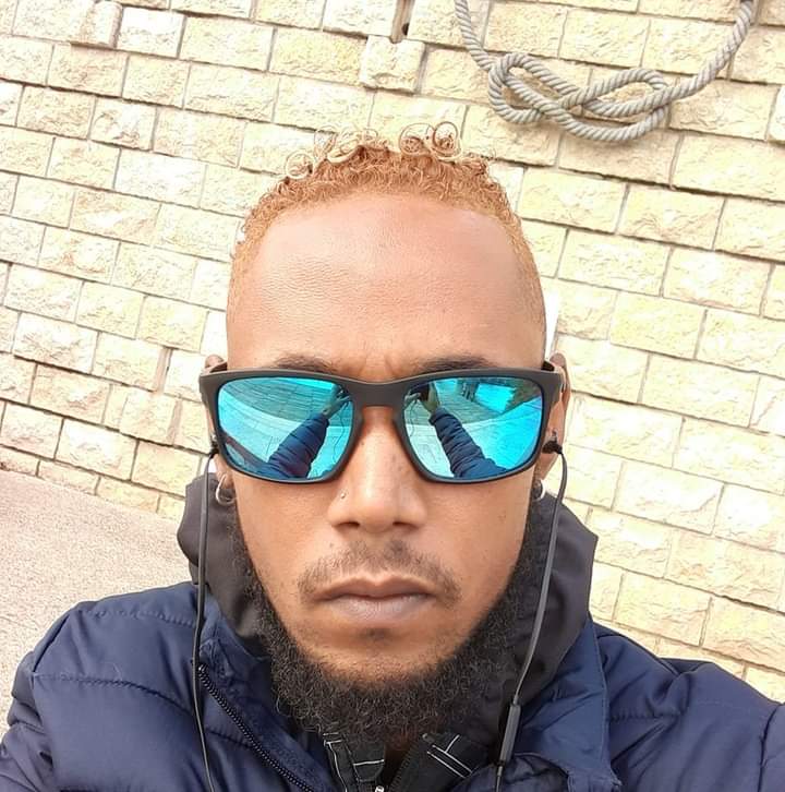 Cem, 32 ans, Saint-Bonnet-de-Vieille-Vigne