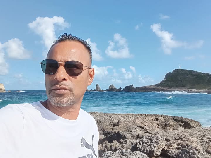 Ivan, 44 ans, Perrecy-les-Forges
