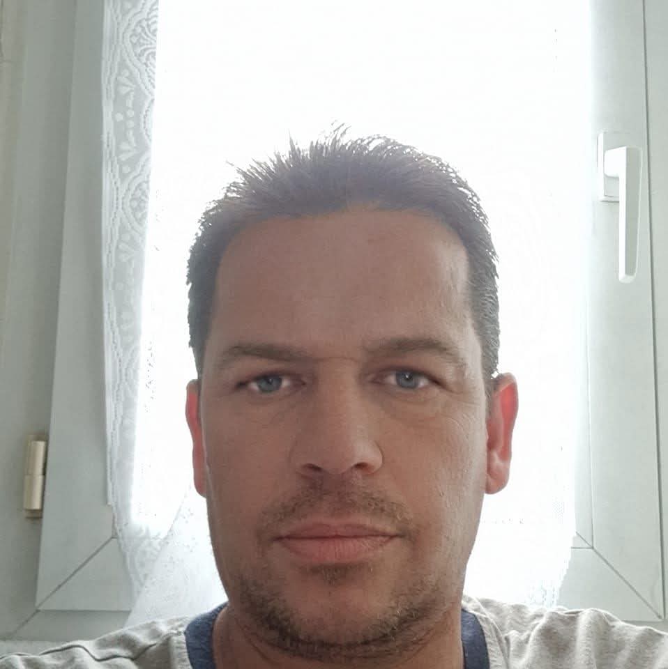 Oumarou, 45 ans, Marnay