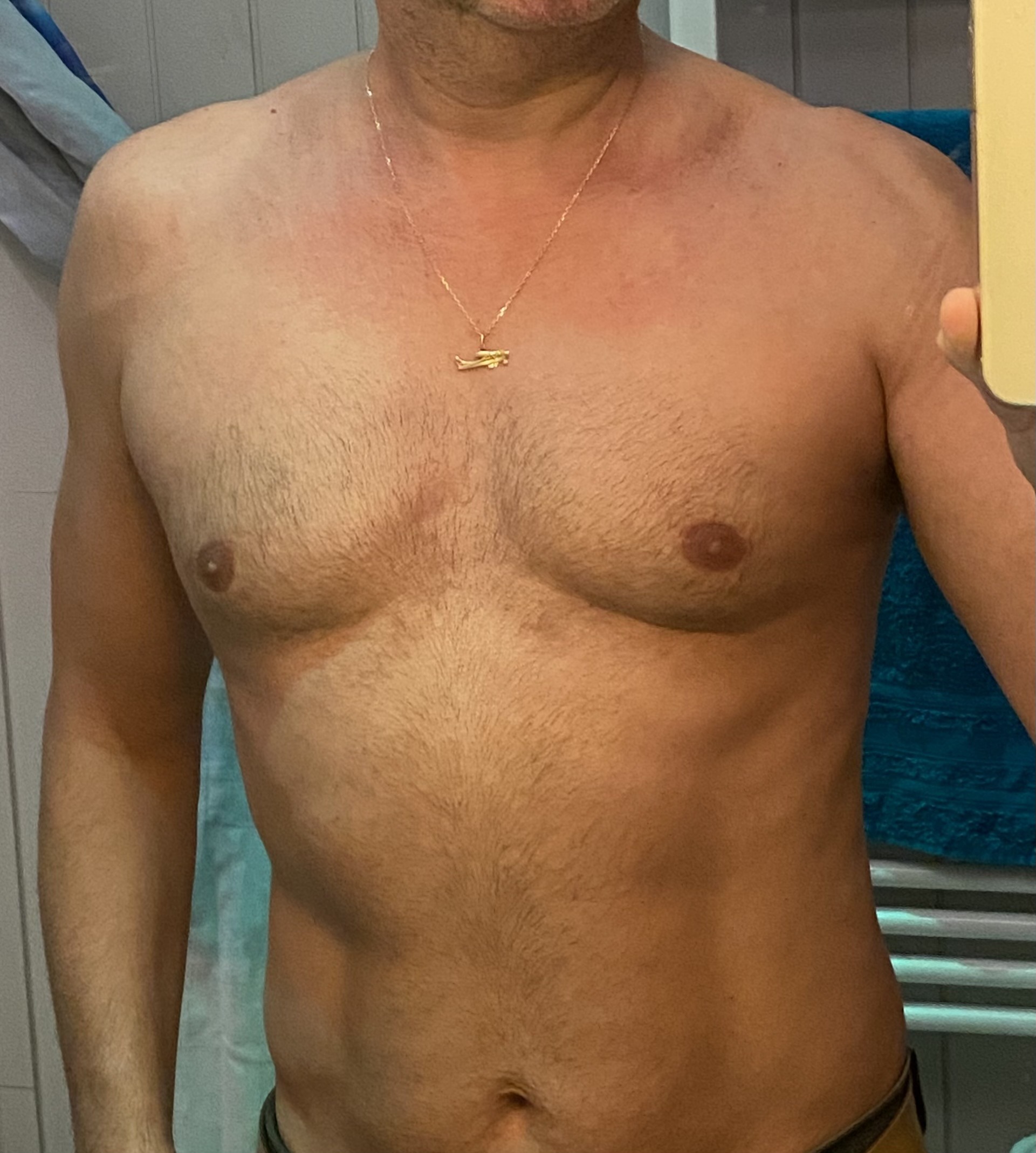 Edine, 45 ans, Burzy