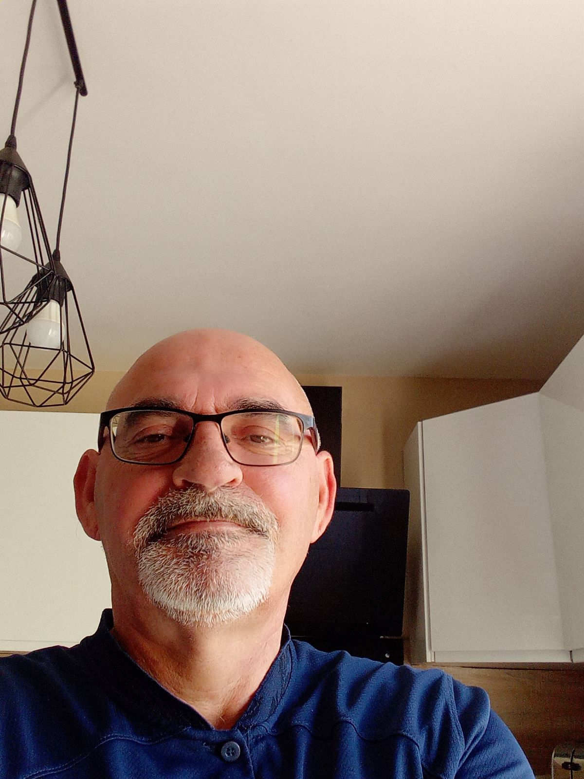 Youssoupha, 45 ans, Serrigny-en-Bresse
