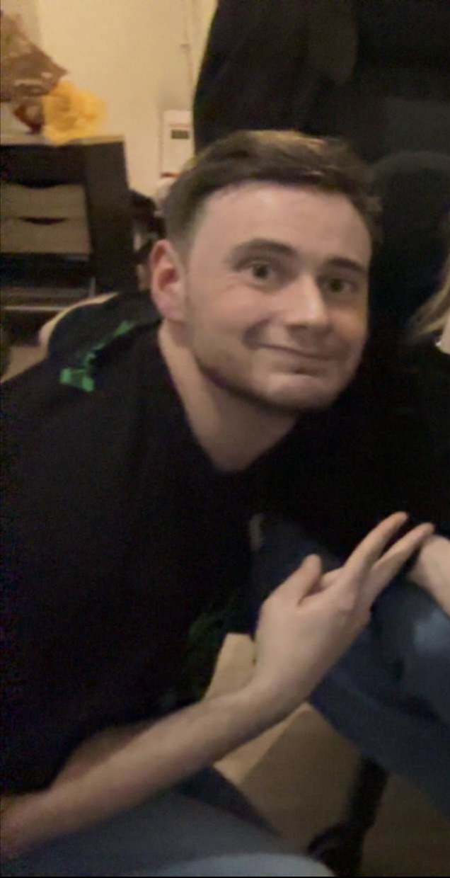Hadrian, 25 ans, Montceau-les-Mines