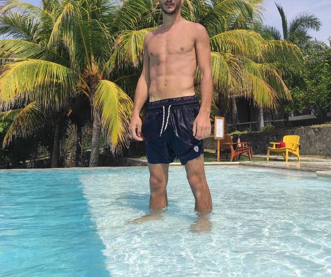 Lazhar, 30 ans, Viry