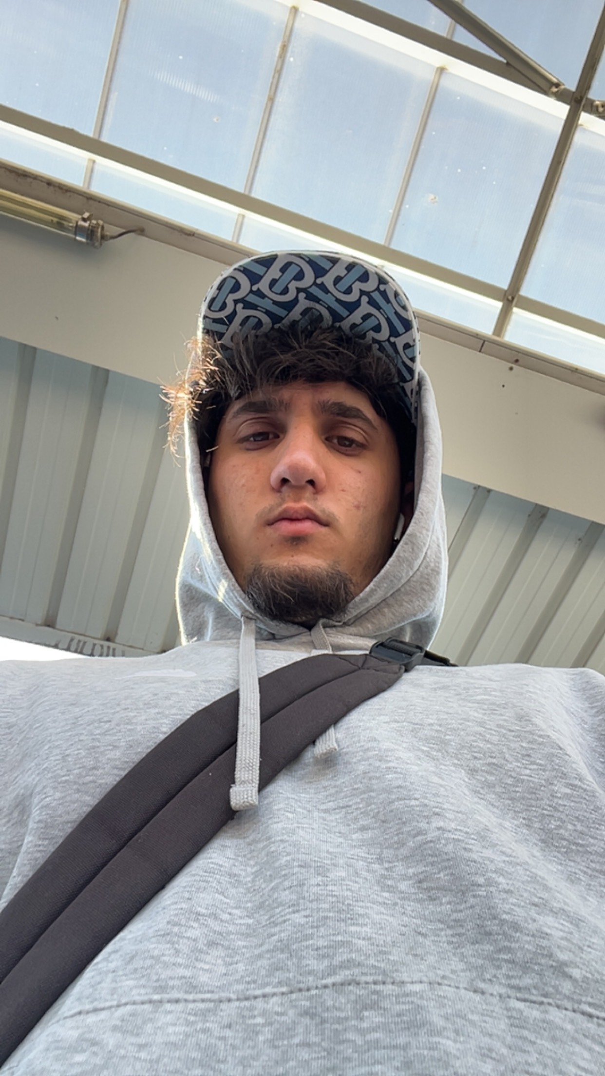 Helwan, 22 ans, Flacey-en-Bresse